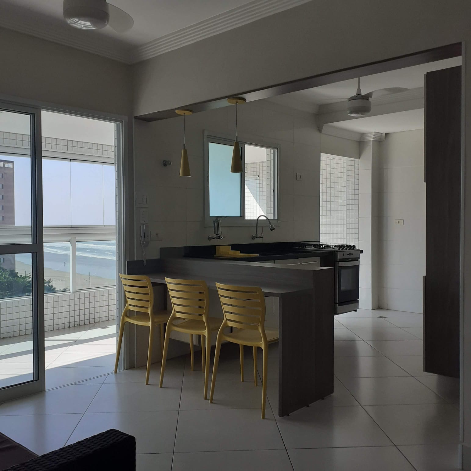 Apartamento com linda vista REF 332